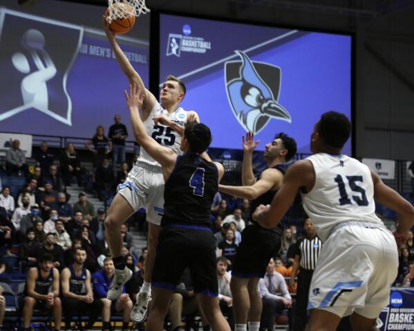 Yeshiva University basketball team ends unforgettable era AP News